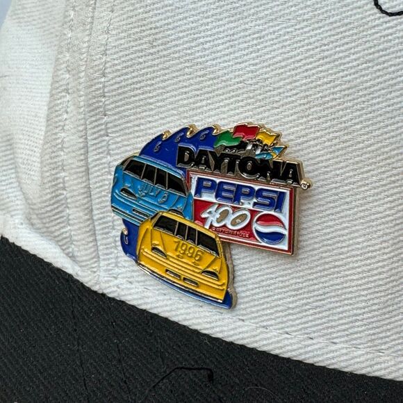 VINTAGE Kyle Petty Coors Light Hat Cap With Pins White SnapBack NASCAR Mens - Picture 5 of 9